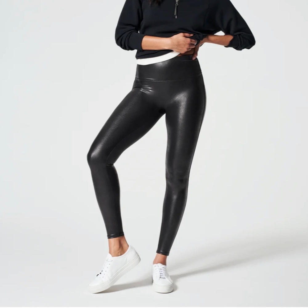 SPANX Faux Leather Leggings - size Small Petite